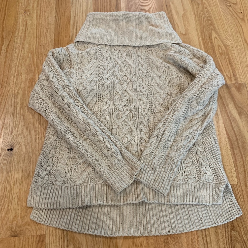 Ralph Lauren sweater, sz M